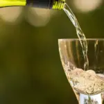 La elaboración del champagne y bebidas alcohólicas: un proceso fascinante